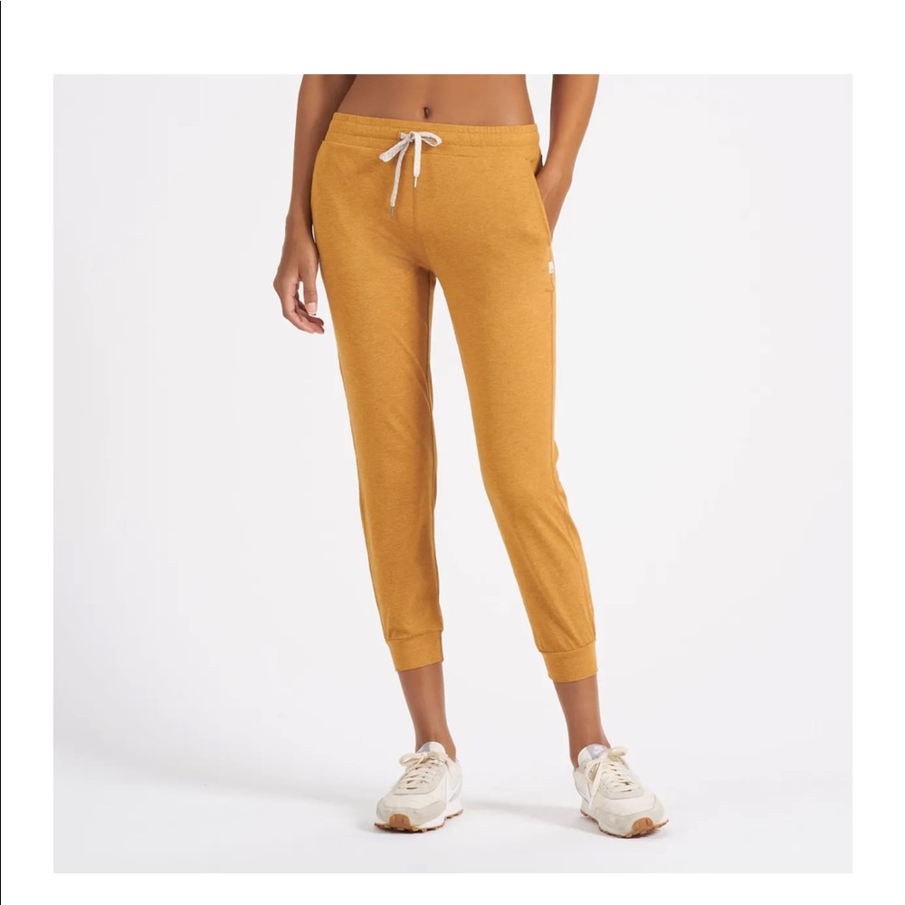 Vuori Performance Joggers